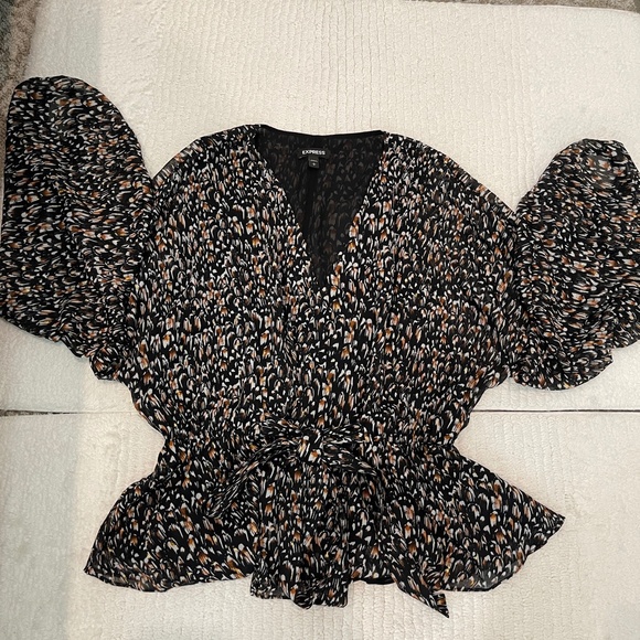 Express Black and Brown Patterned Blouse - Picture 10 of 12
